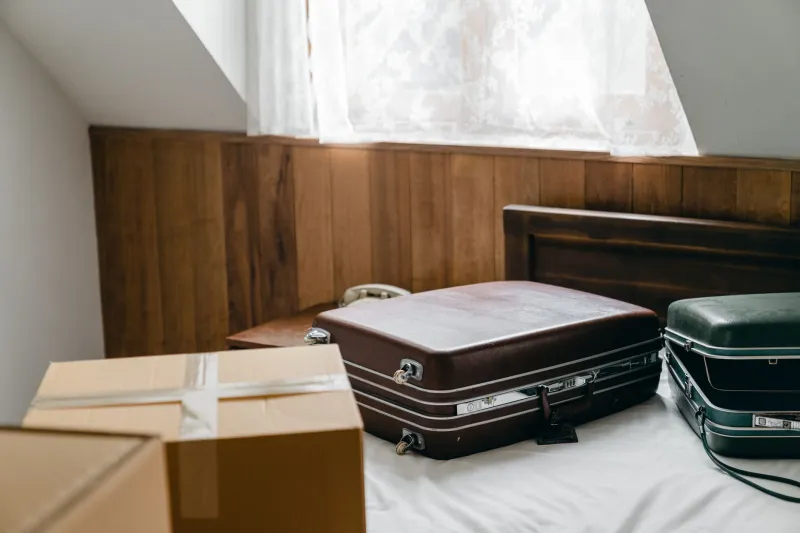 Pack Smart, Land Ready: The Honest American's Guide to Moving to Yomitan